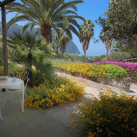 Semiramis De Charme & Pools 3* Forio di Ischia