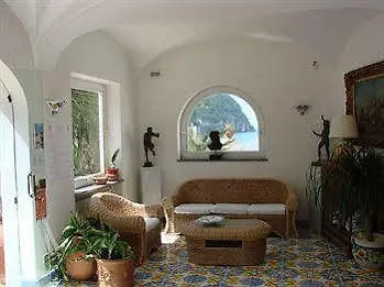 Semiramis De Charme & Pools Hotel 3*