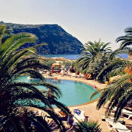 Hotel Semiramis De Charme & Pools 3*