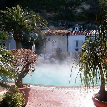 Semiramis De Charme & Pools Forio di Ischia